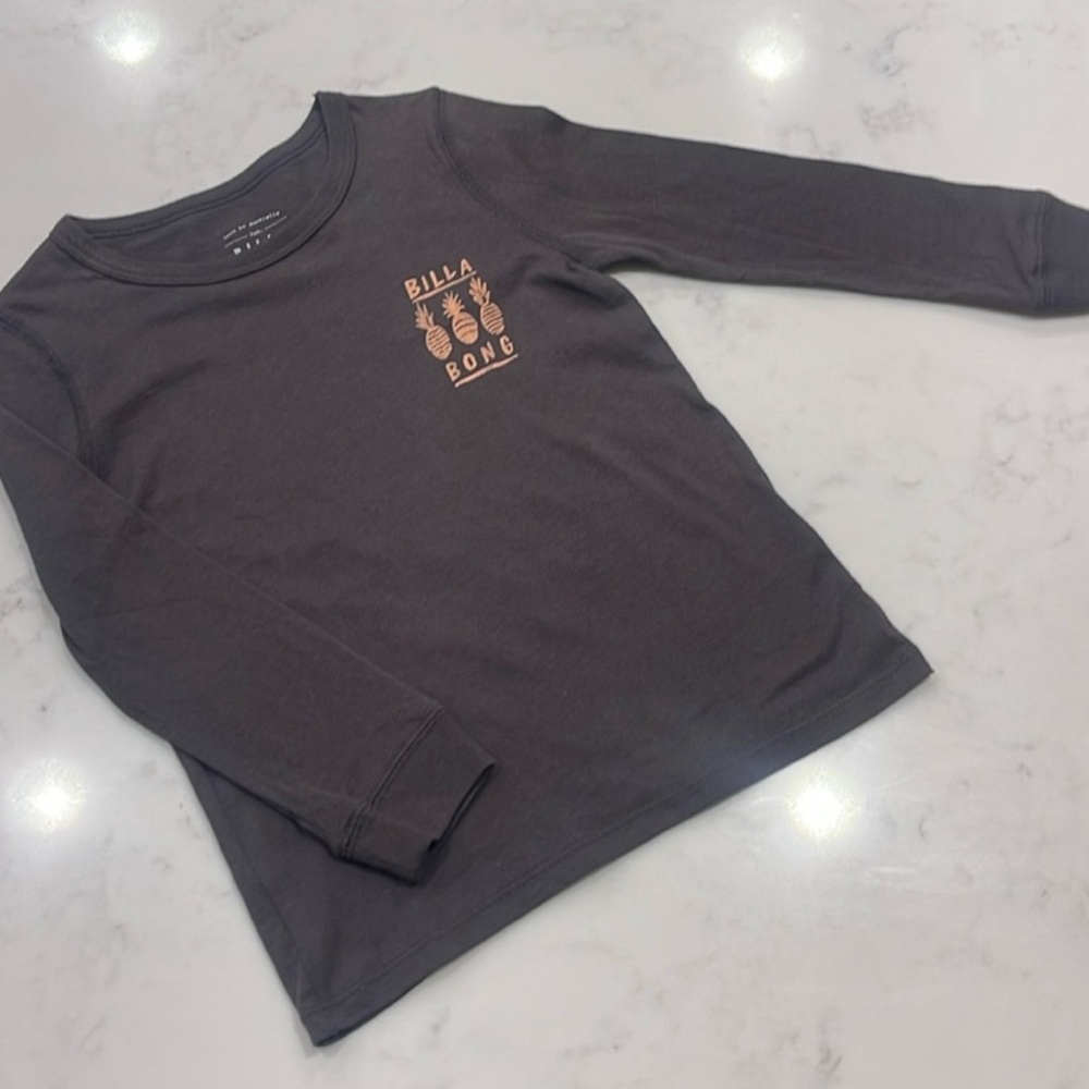BILLABONG | Girl’s Long-Sleeve Tee - Like New - XXS. Gray- peach detail.…